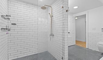 477 Hope Furnace Rd, Coventry, RI 02831