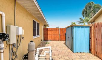 6517 SOLITAIRE PALM Way, Apollo Beach, FL 33572
