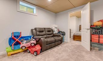358 Lenape Trl, Allentown, PA 18104