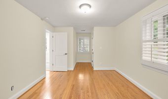 811 26TH Pl S, Arlington, VA 22202