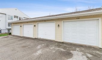 412 Faulkner Ct, Ames, IA 50014