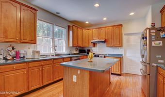 88 Vanderveer Dr, Basking Ridge, NJ 07920