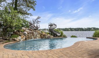 99 Holly Ln, Bayville, NJ 08721