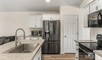 13584 Leppert St, Caldwell, ID 83607