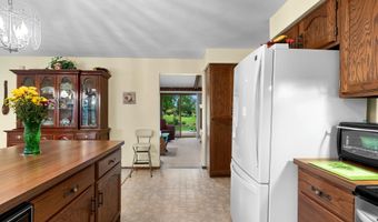 W5825 CTY RD O, Appleton, WI 54913
