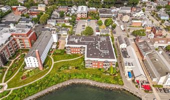 341 Thames St 103, Bristol, RI 02809