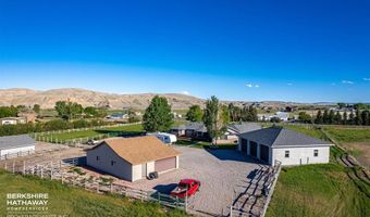 39 Nez Perce Dr, Cody, WY 82414