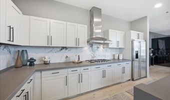 4575 Dean Martin Dr 307, Las Vegas, NV 89103