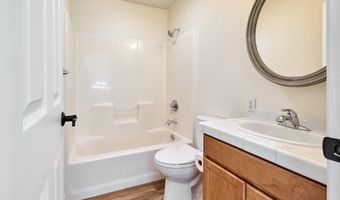 421 HARRIS Ln, Oregon City, OR 97045