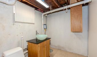 218 S Hull St, East Providence, RI 02914