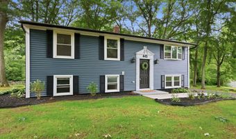 445 Lincoln Dr, Cheshire, CT 06410