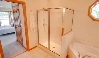 101 Serenity Dr, Alton, IL 62002