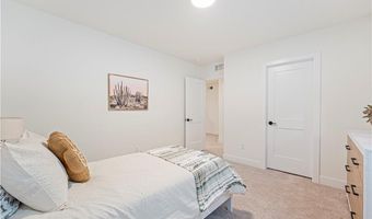 1379 N 163rd St, Basehor, KS 66007