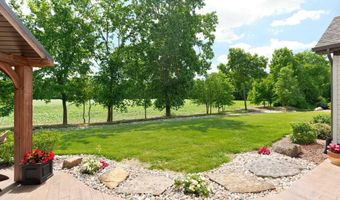 18736 Roselle Cv, Auburn, IN 46706