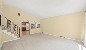 108 N May St, Addison, IL 60101