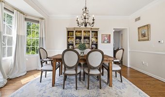 35 Lilac Ln, Danbury, CT 06810