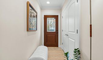 47 White Oak Ln, Aberdeen, NJ 07747