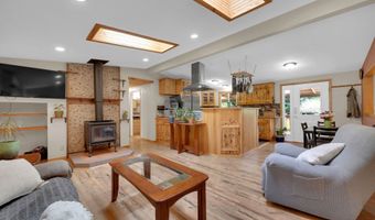 86680 TERRITORIAL Hwy, Veneta, OR 97487