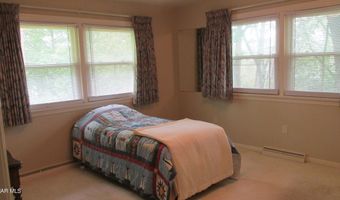 100 Lynndale Rd, Altoona, PA 16602
