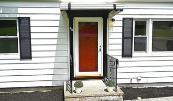 46 Topstone Dr, Danbury, CT 06810