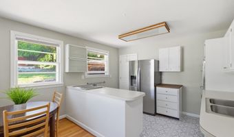 3141 CLAYBORNE Ave, Alexandria, VA 22306