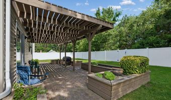 21 Deer Run Dr S, Barnegat, NJ 08005