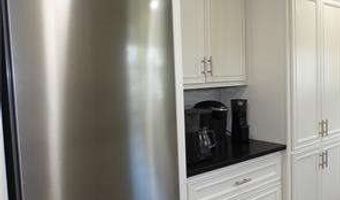 220 Lake Shore Dr, Alma, GA 31510