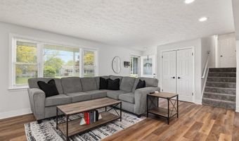 1264 Columbus Cir N, Ashland, OH 44805
