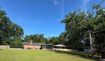 145 Robin Ln, Bainbridge, GA 39819