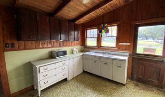 61 Fairview Rd, Andrews, NC 28901