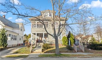 51 Oakland Ave, Cranston, RI 02910