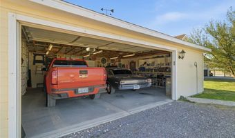 3599 E Poplar Ave, Amargosa Valley, NV 89020