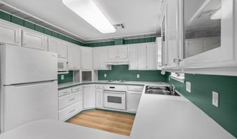 300 Pintail Cir, Altus, OK 73521