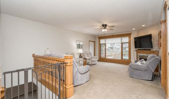 317 NE Eaglewood Dr, Ankeny, IA 50021