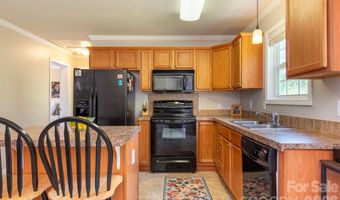 25 Inglescott Way, Alexander, NC 28701