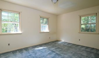 6820 COLBURN Dr, Annandale, VA 22003