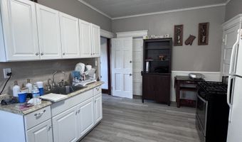 3 Holbrook St, Ansonia, CT 06401