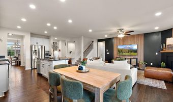 704 Groveland Cir, Ann Arbor, MI 48108