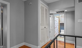 28 SWAN St, Lambertville, NJ 08530