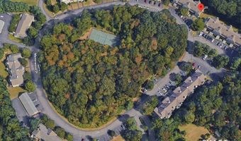 39 Manorwood Dr 39, Branford, CT 06405