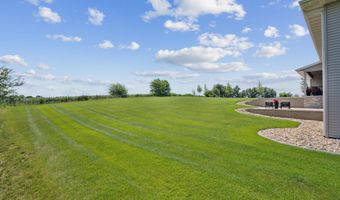 3047 SE Deer Run, Dyersville, IA 52040