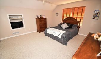 933 Amesbury Ct, Indianapolis, IN 46217