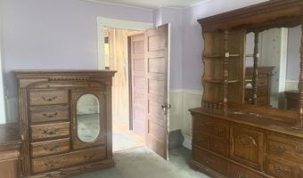 22 Church St, Burke, VT 05871