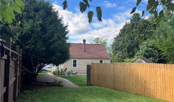 302 College Dr, Allentown, PA 18104
