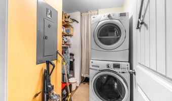 39 Whisper Dr, Bangor, ME 04401