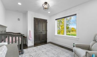 47138 298th St, Beresford, SD 57004