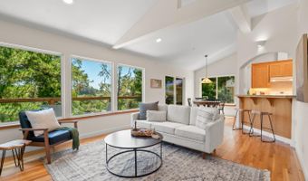 562 Cuesta Dr, Aptos, CA 95003