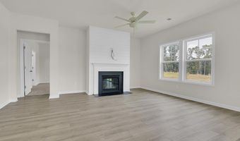 131 Hunter Ridge Dr, Boiling Springs, SC 29316