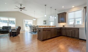 57 Blackstone Dr, Raymond, NH 03077