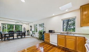 444 Tanglewood Rd, Arcata, CA 95521